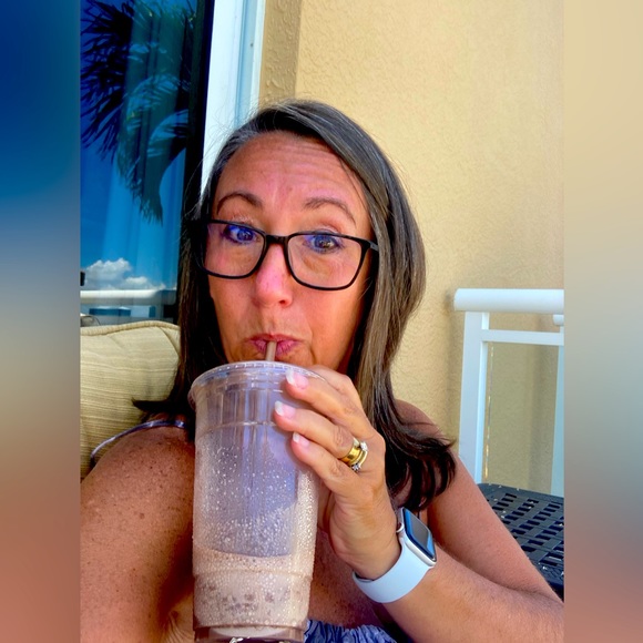 Meet your posher - Picture 1 of 1